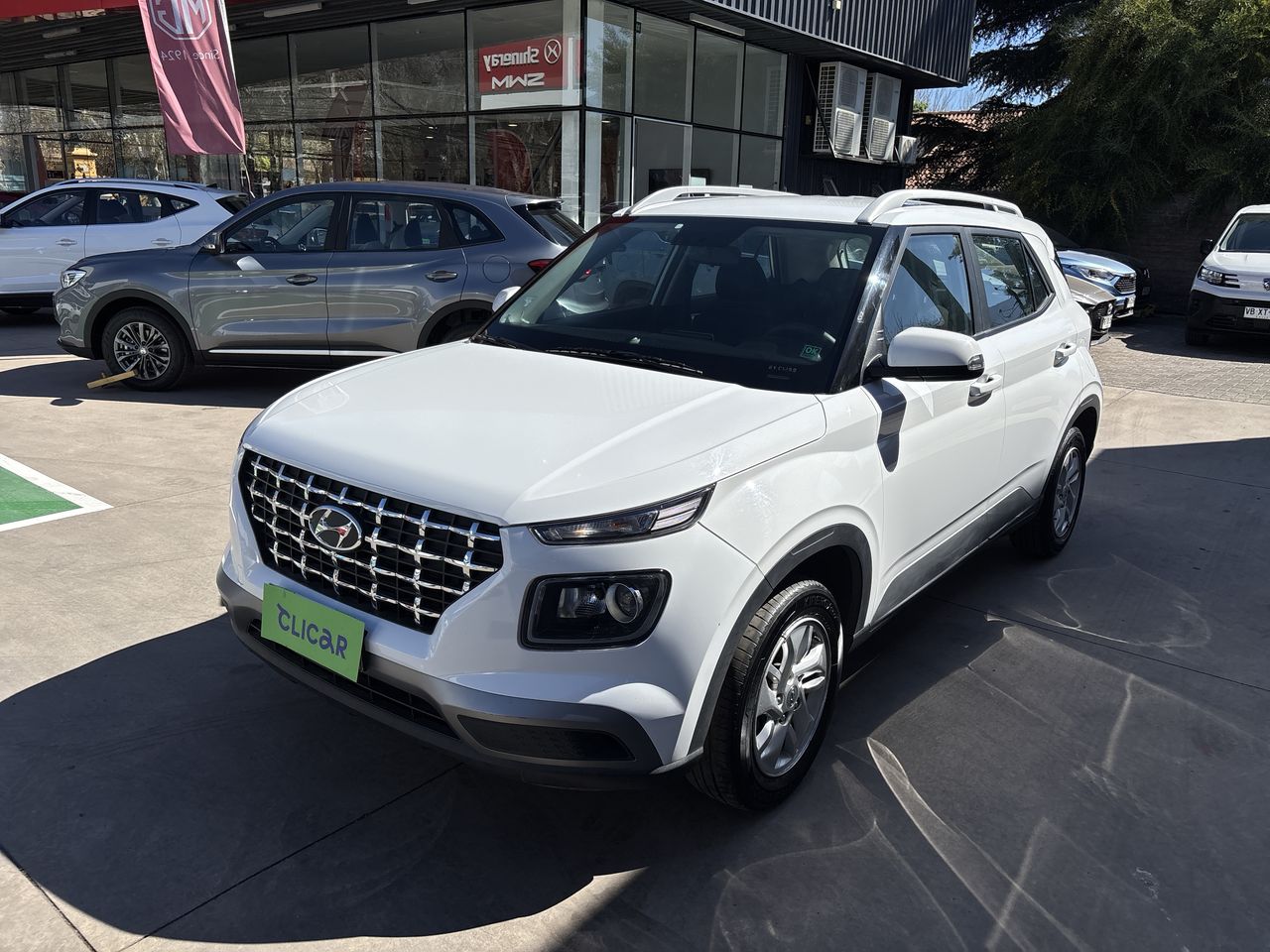 HYUNDAI - 2