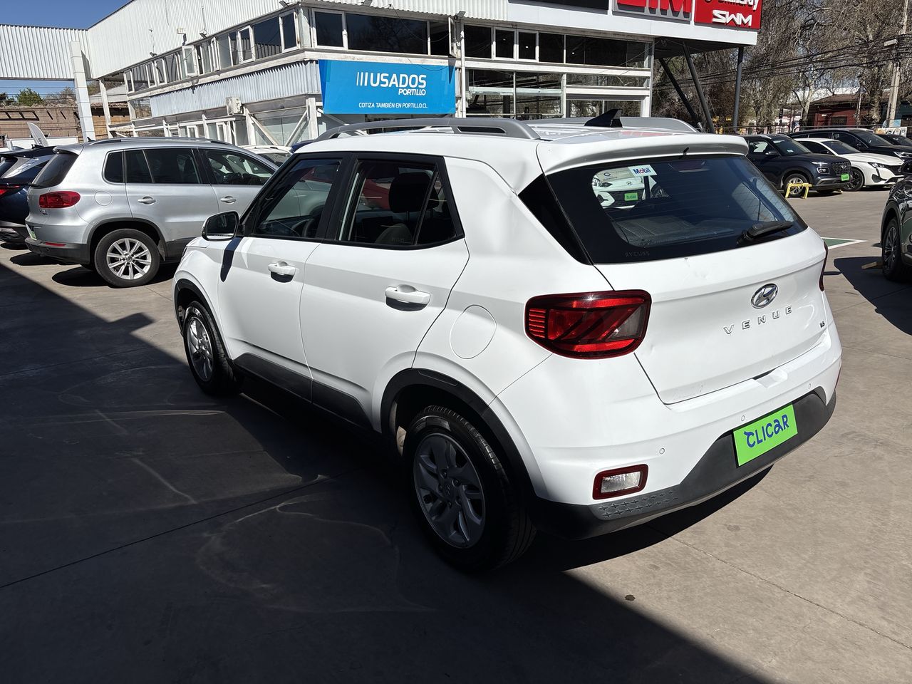 HYUNDAI - 4