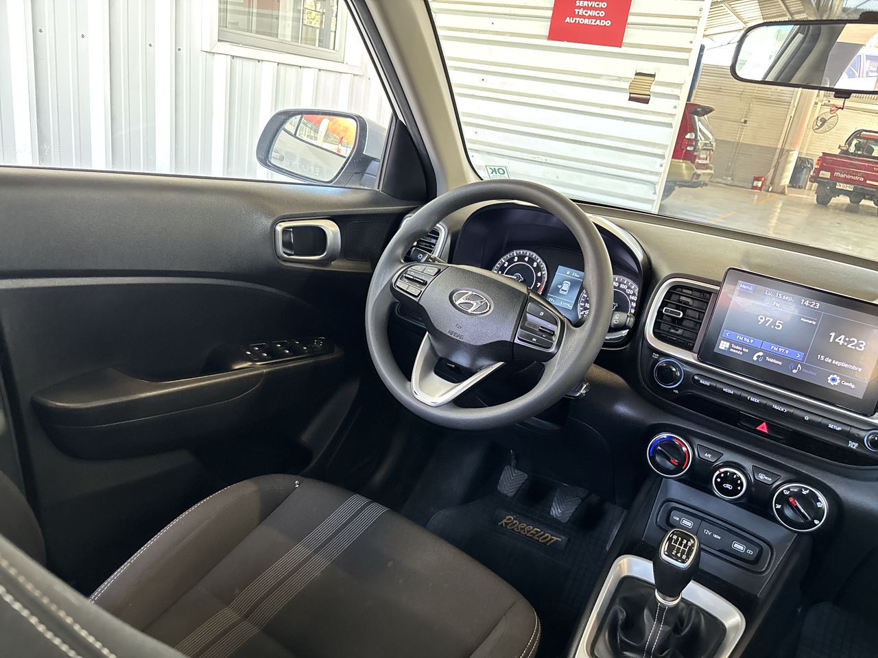 HYUNDAI - 13
