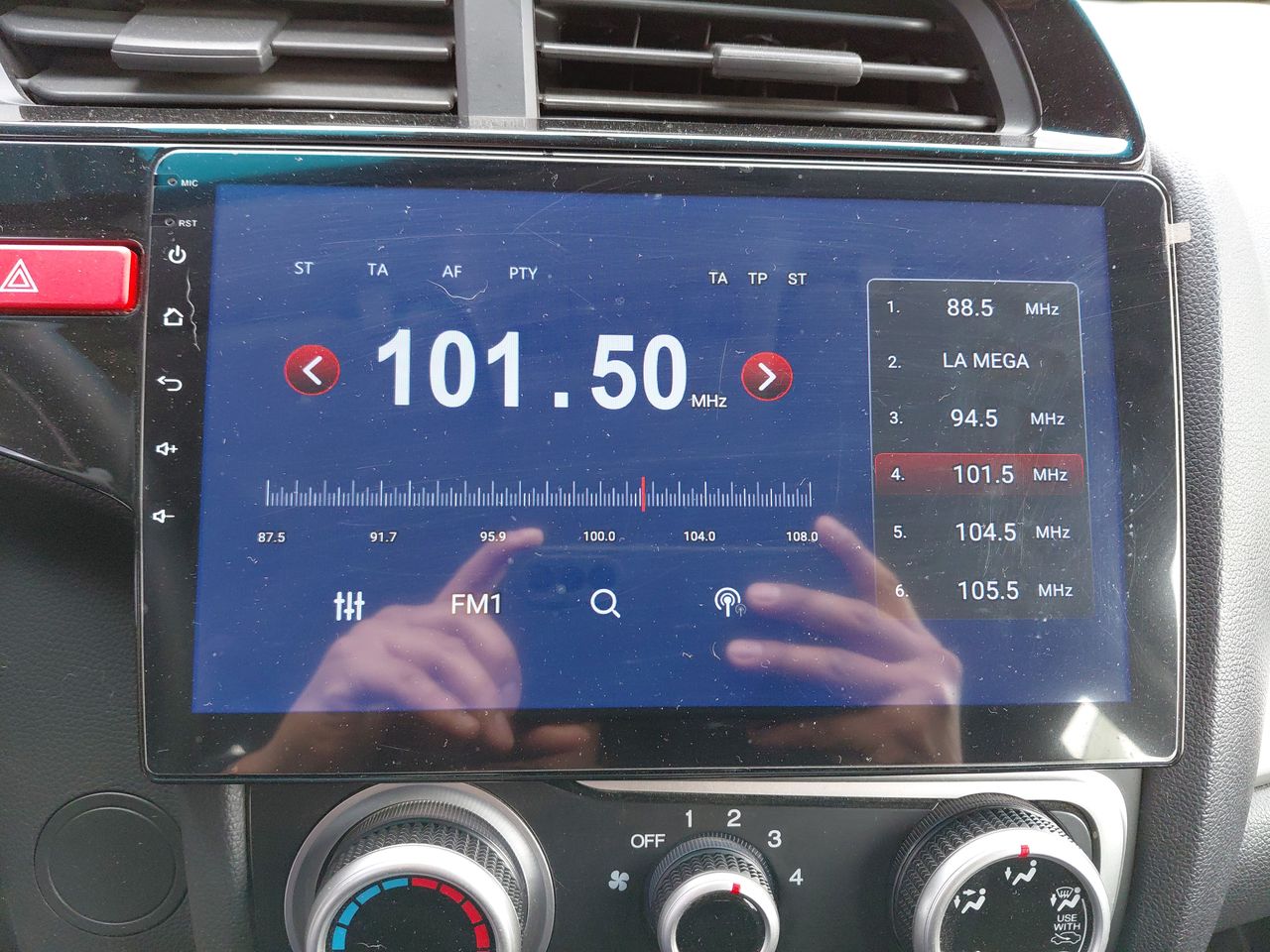 Honda WR-V — foto 19 de 26