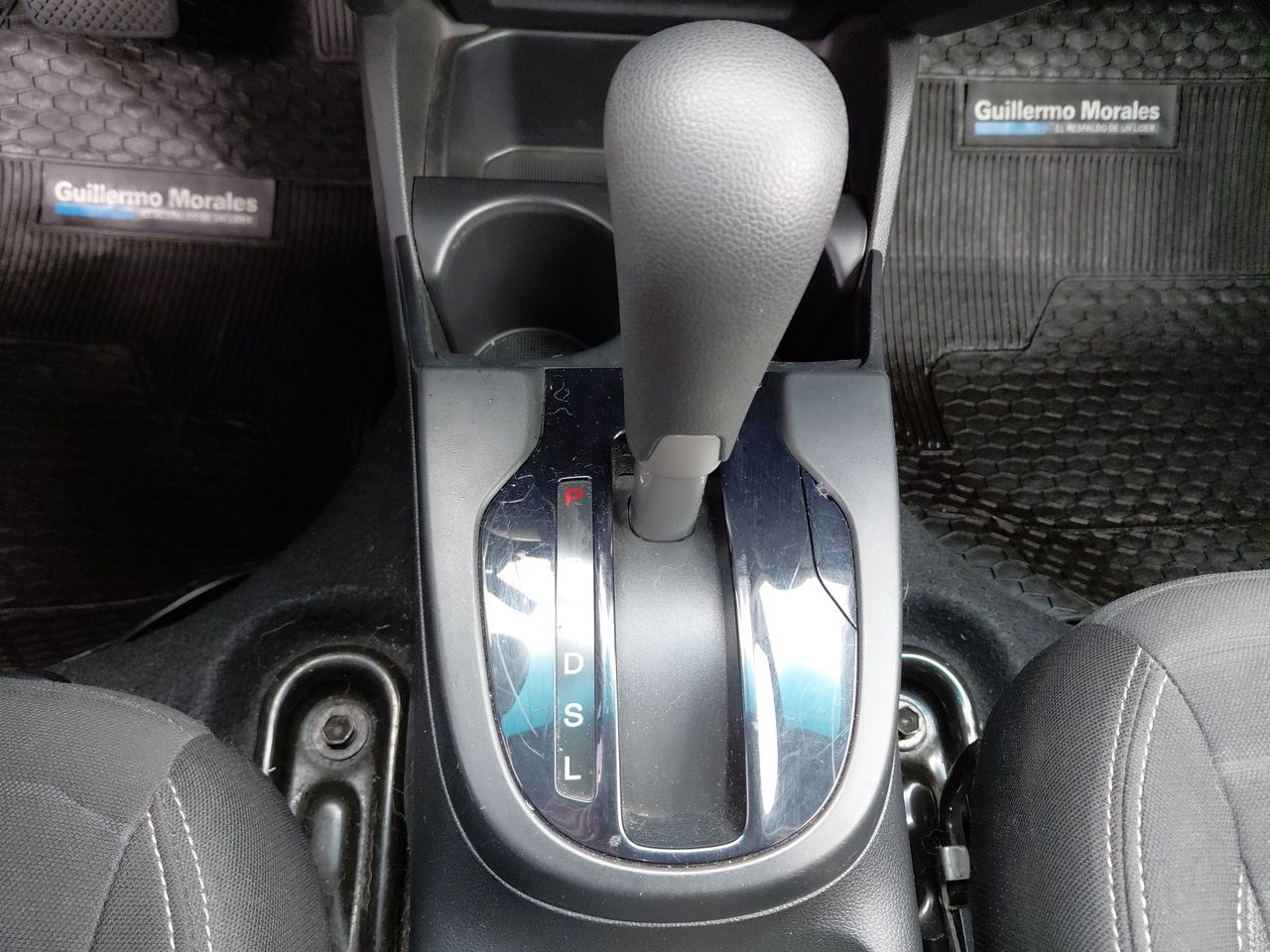 Honda WR-V — foto 22 de 26