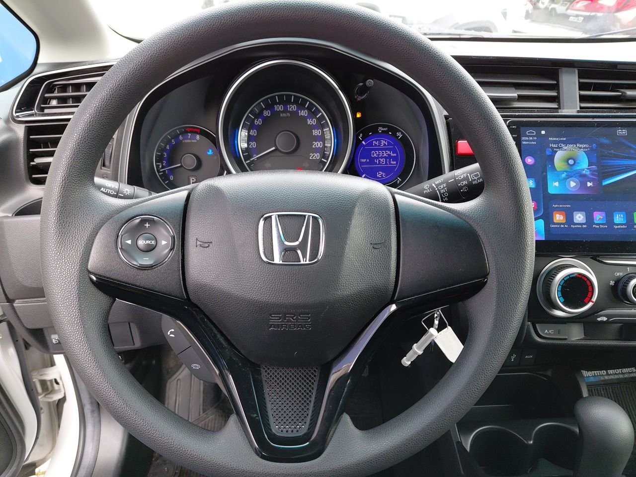 Honda WR-V — foto 16 de 26