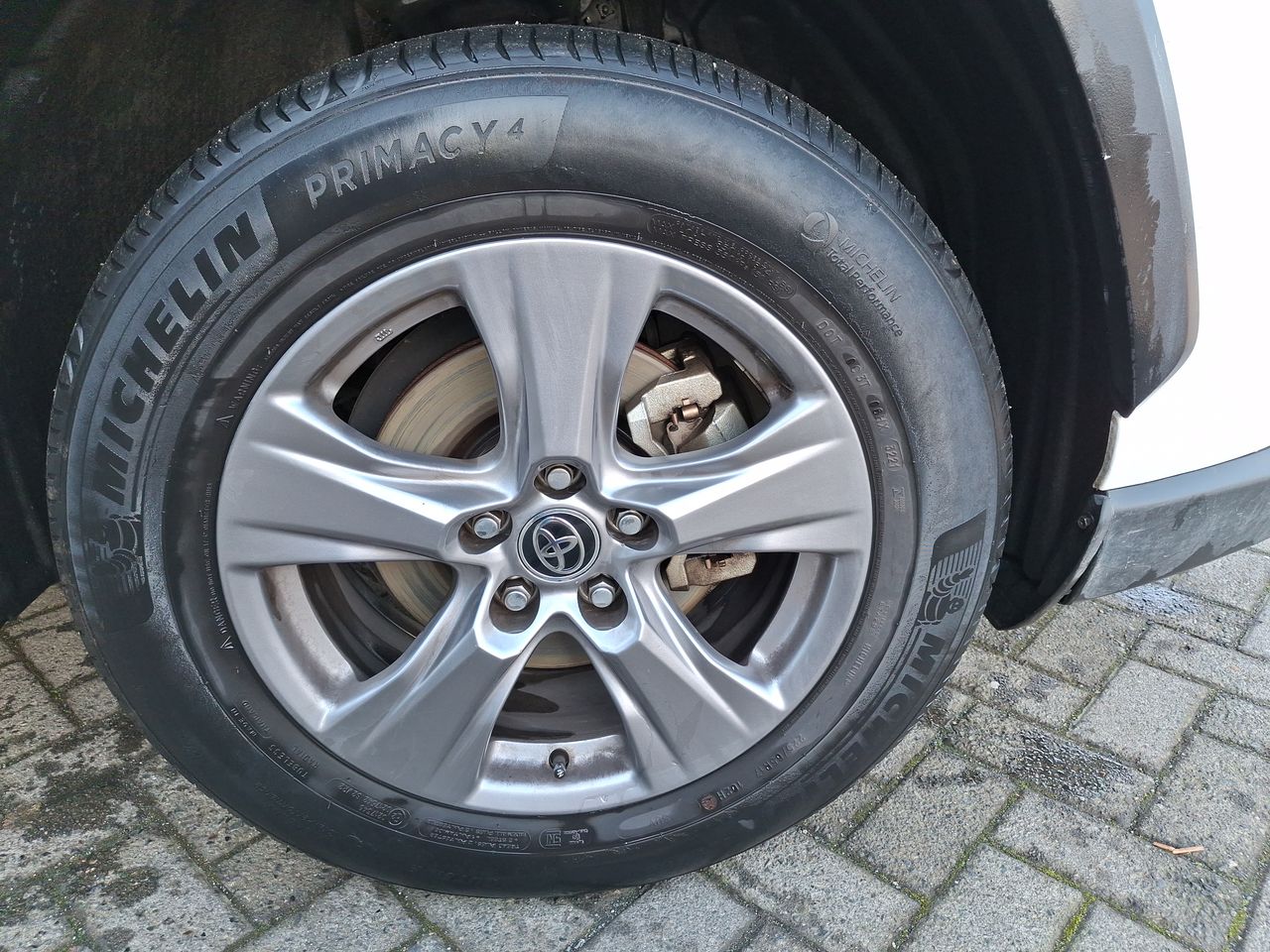TOYOTA - 8