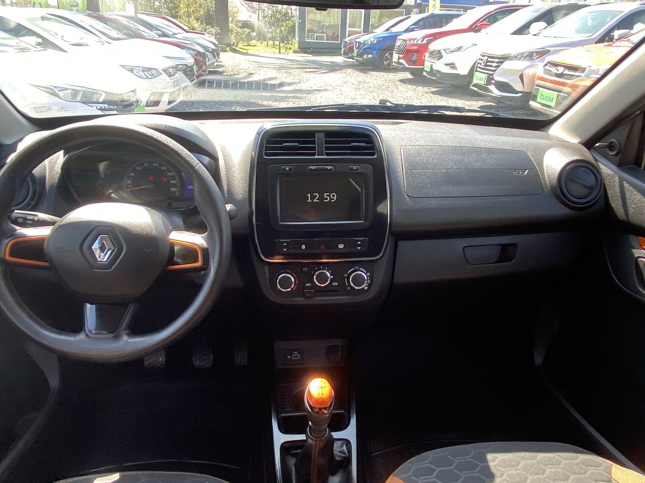 RENAULT - 16