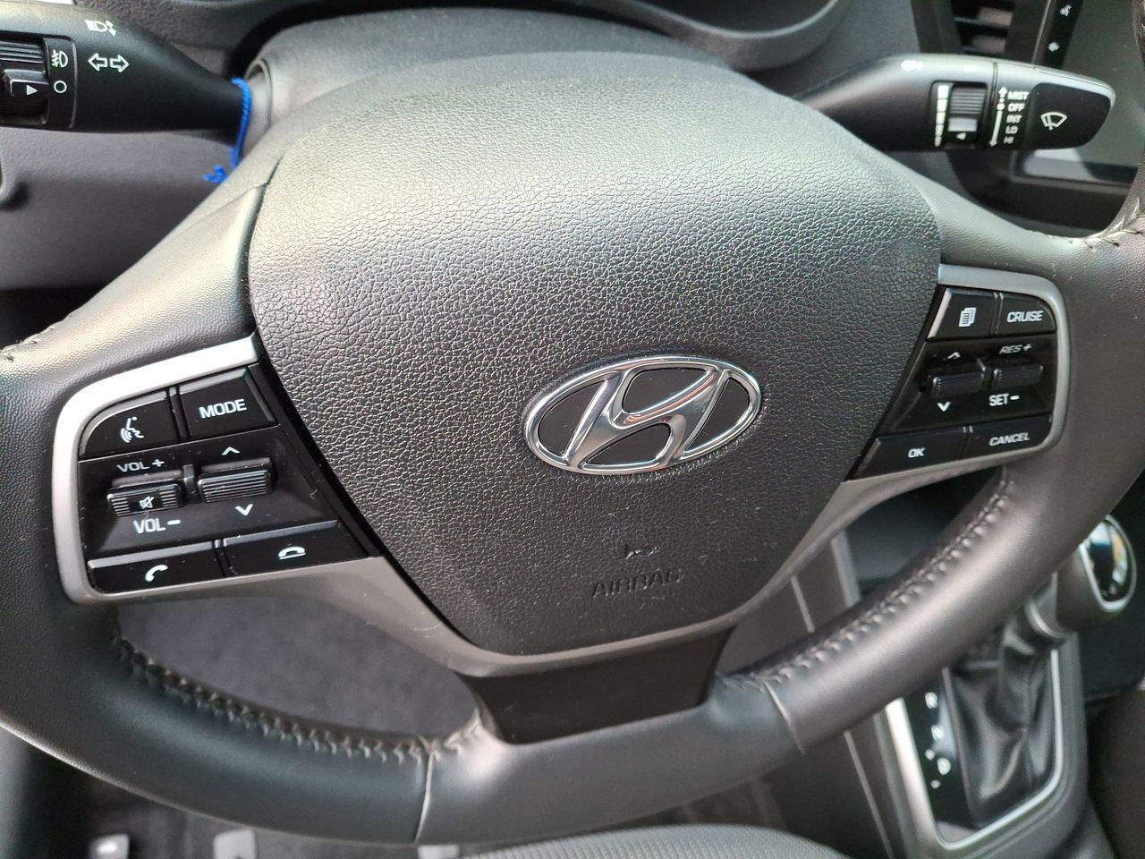 Hyundai Accent — foto 27 de 36