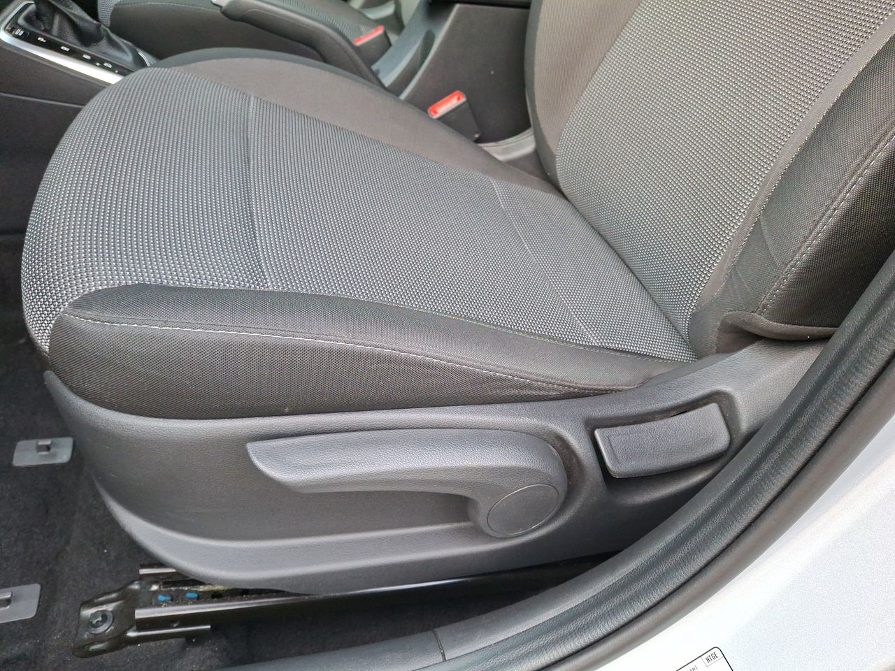 Hyundai Accent — foto 24 de 36