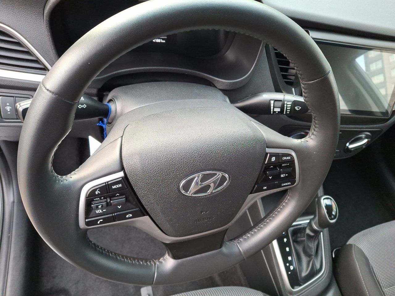 Hyundai Accent — foto 26 de 36