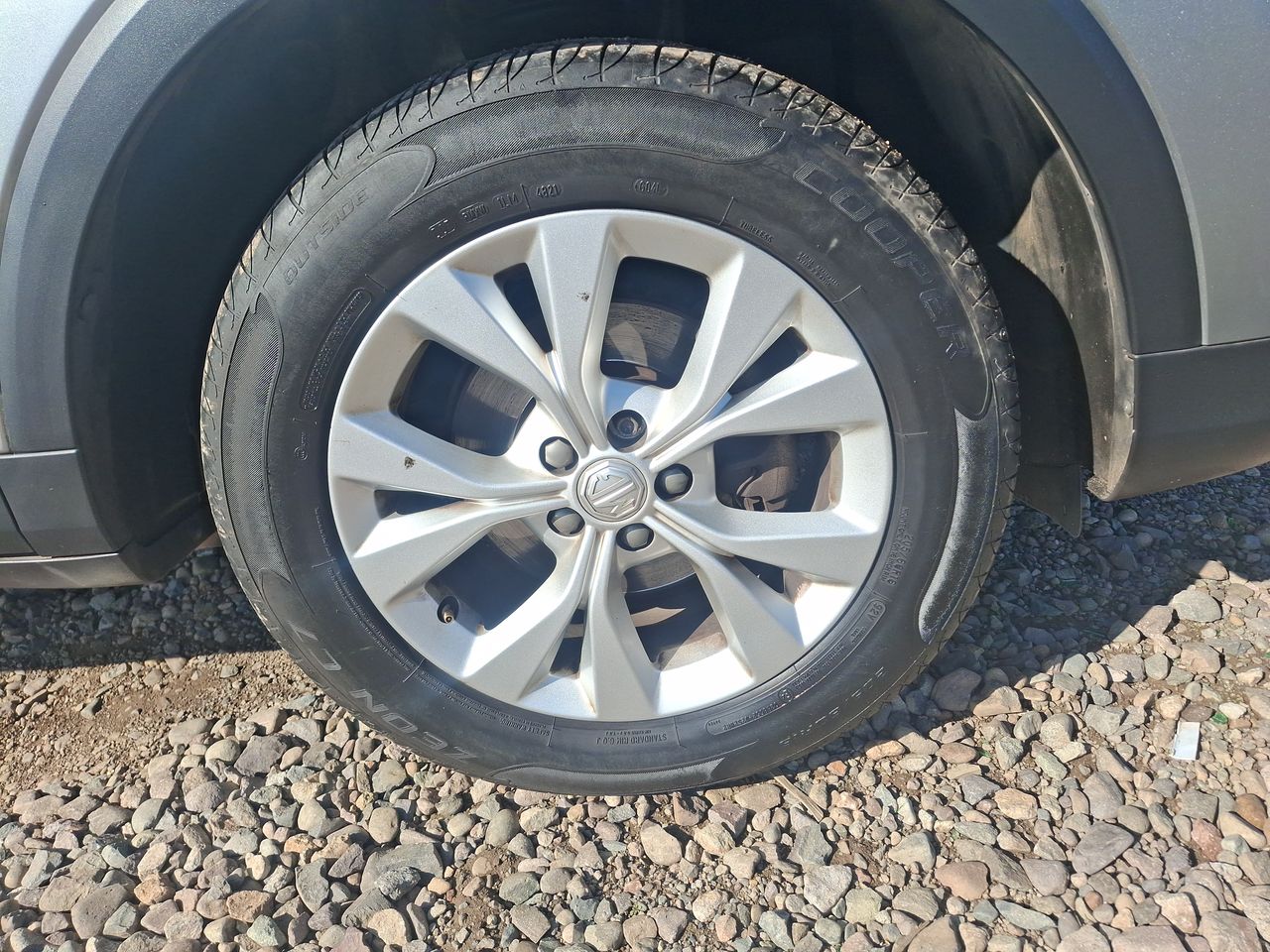 MG Zs — foto 10 de 21