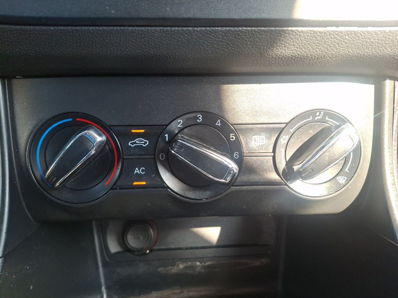 MG Zs — foto 19 de 21