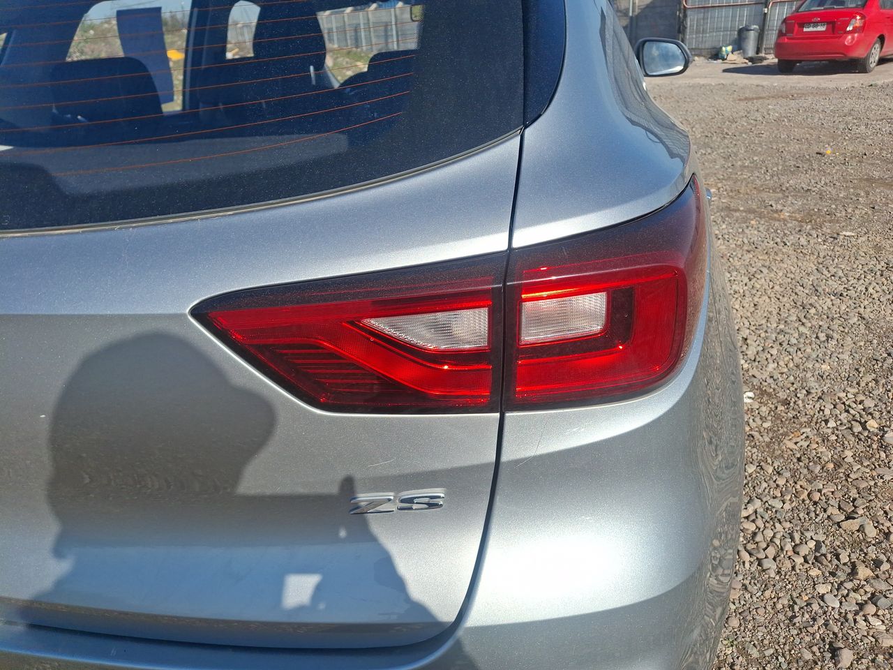 MG Zs — foto 13 de 21