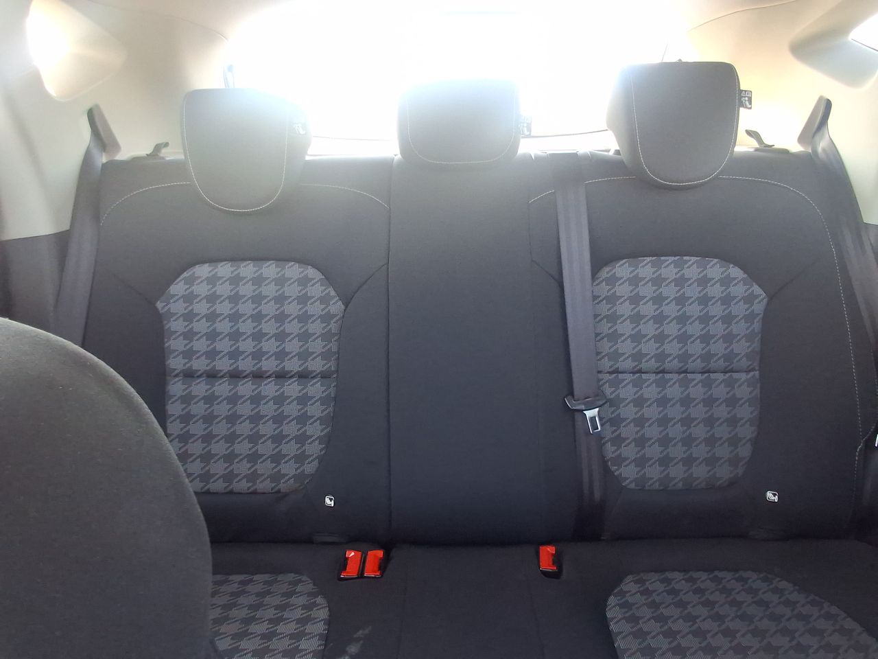 MG Zs — foto 6 de 21