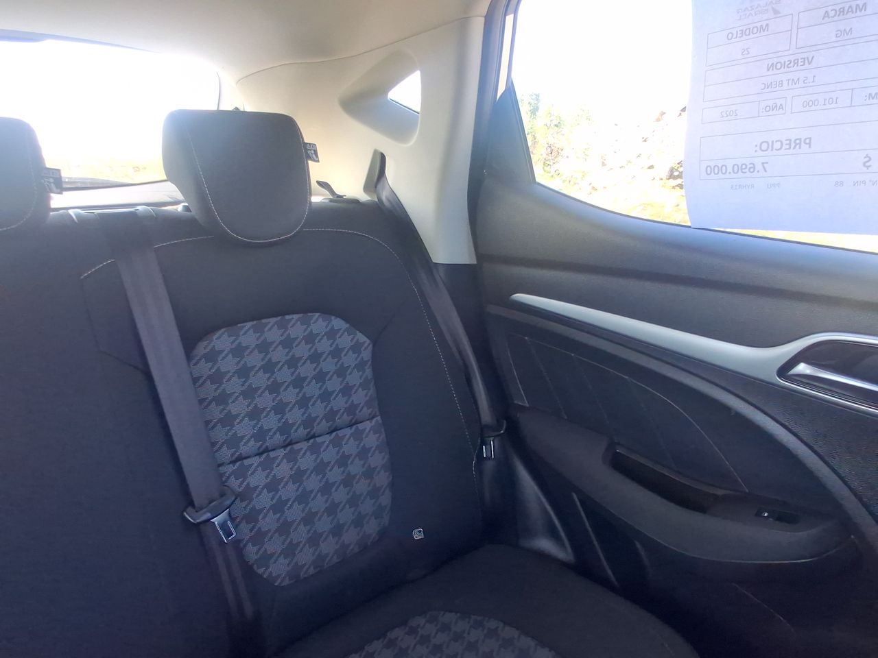 MG Zs — foto 7 de 21