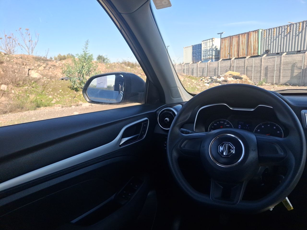 MG Zs — foto 9 de 21