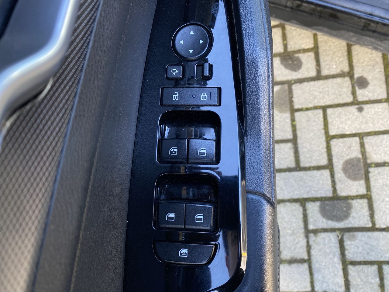 KIA Sportage — foto 24 de 36