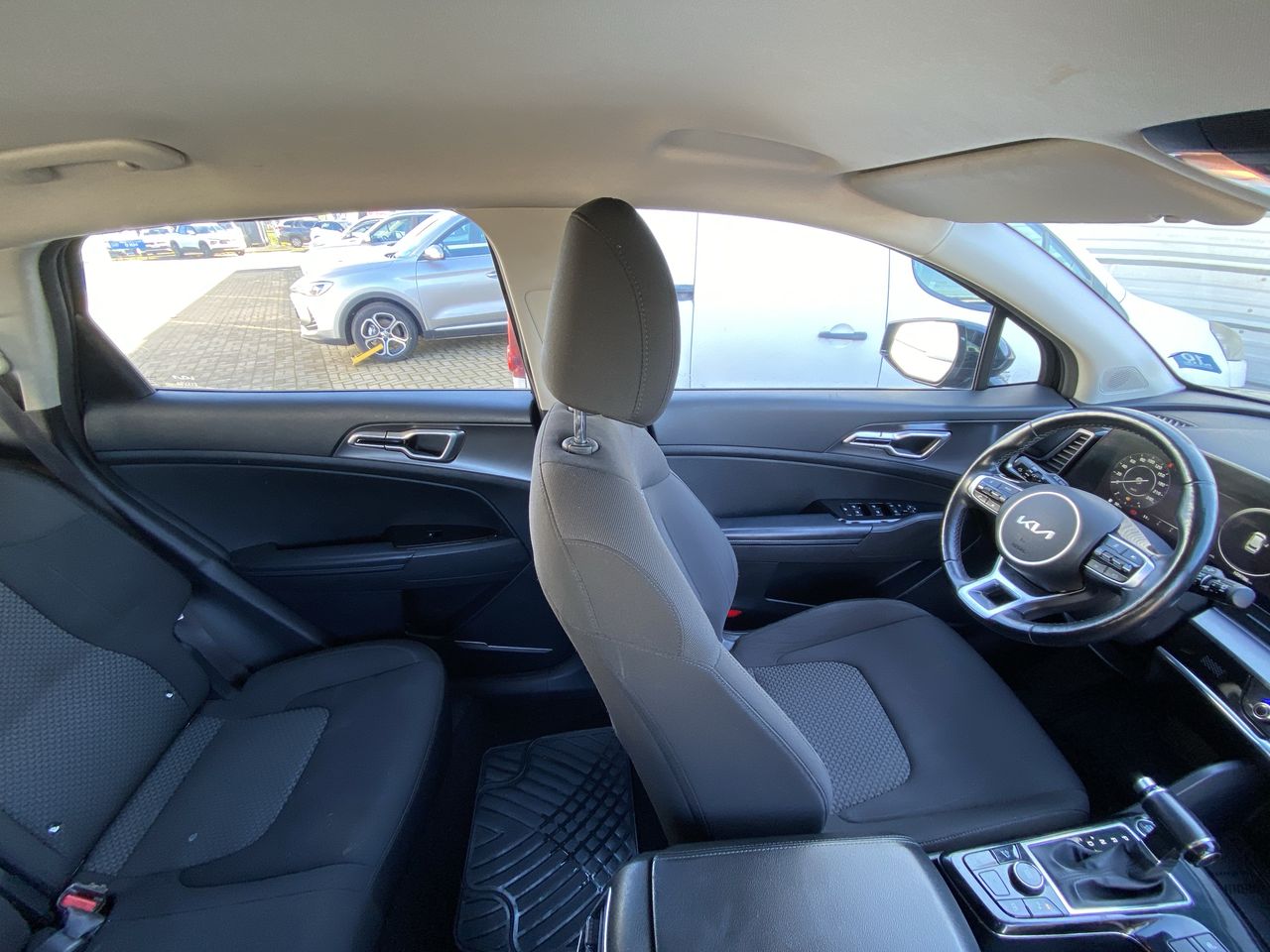 KIA Sportage — foto 16 de 36