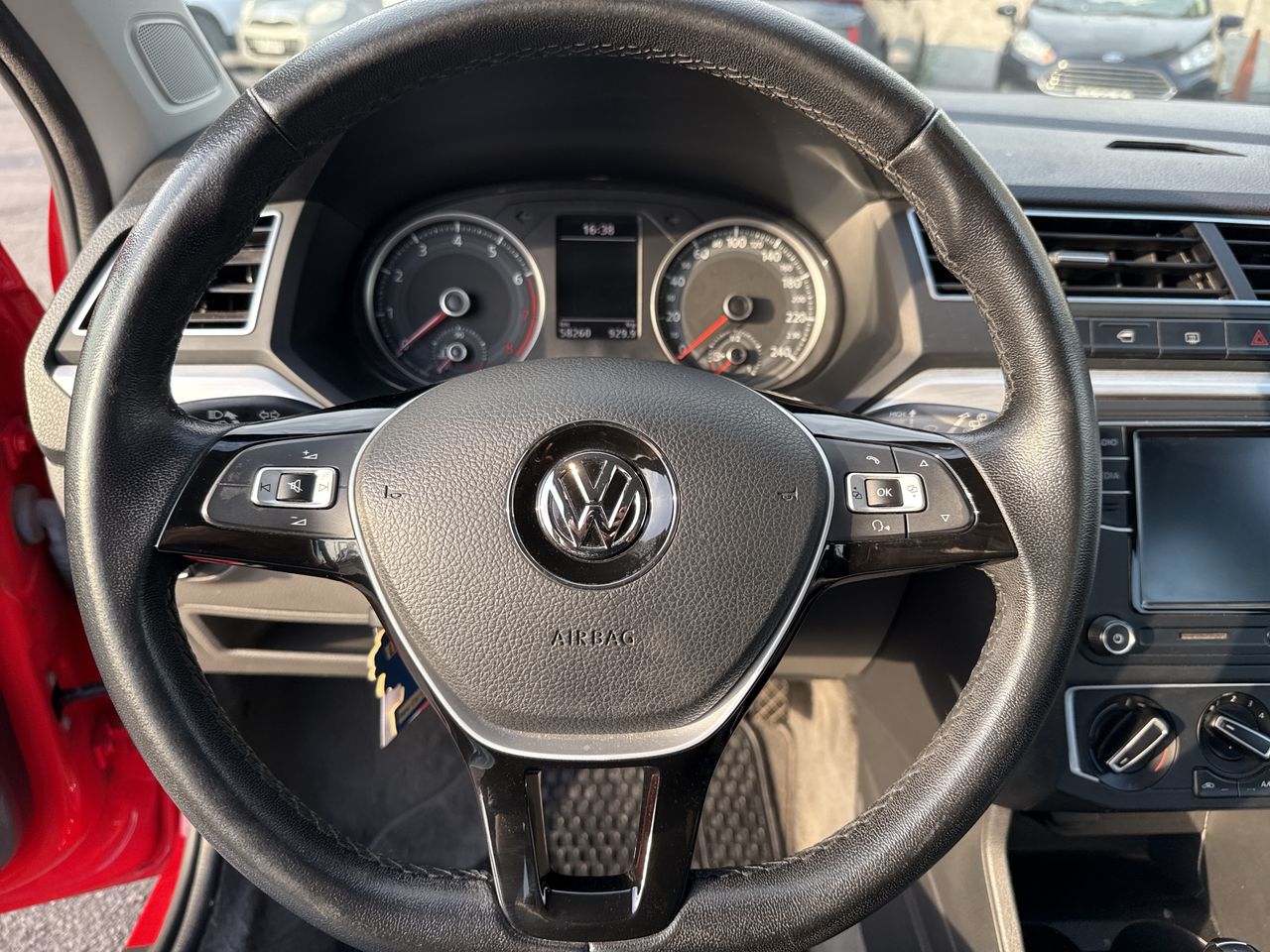 Volkswagen Gol — foto 26 de 34