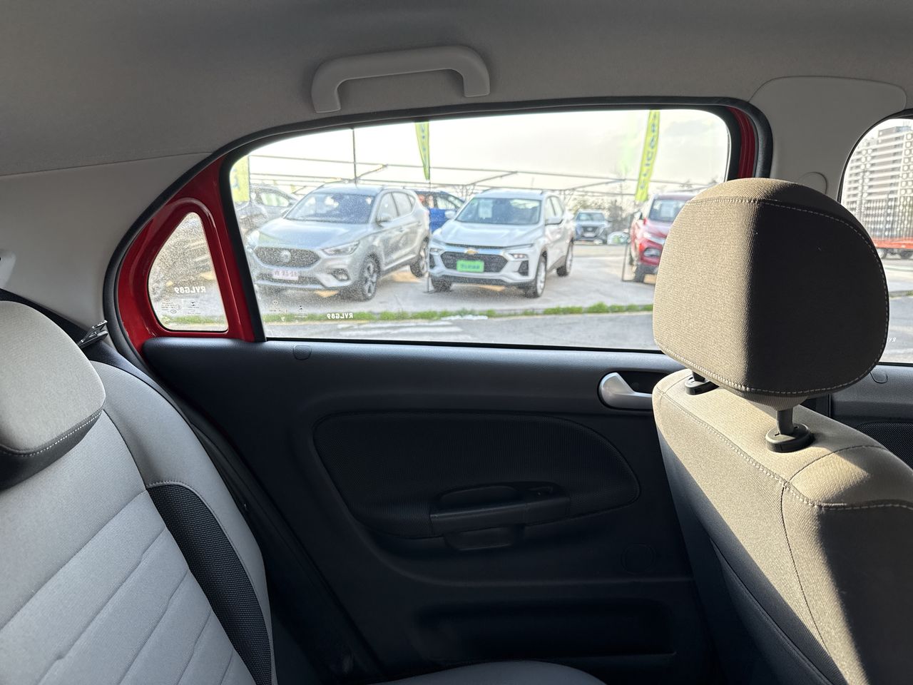 VOLKSWAGEN - 6
