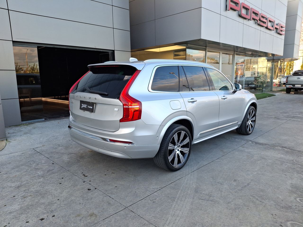 VOLVO - 7