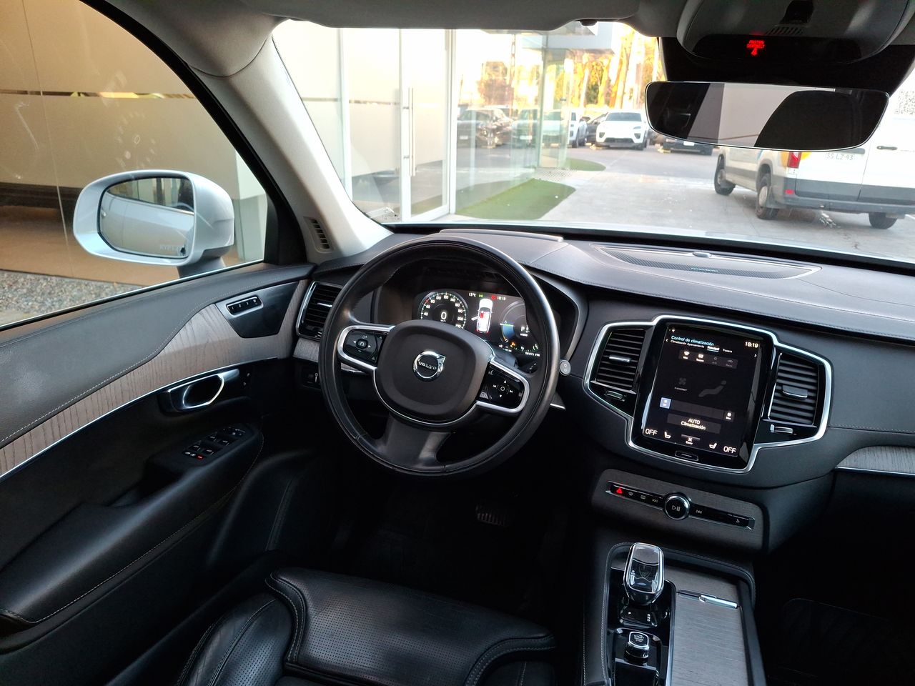 VOLVO - 14