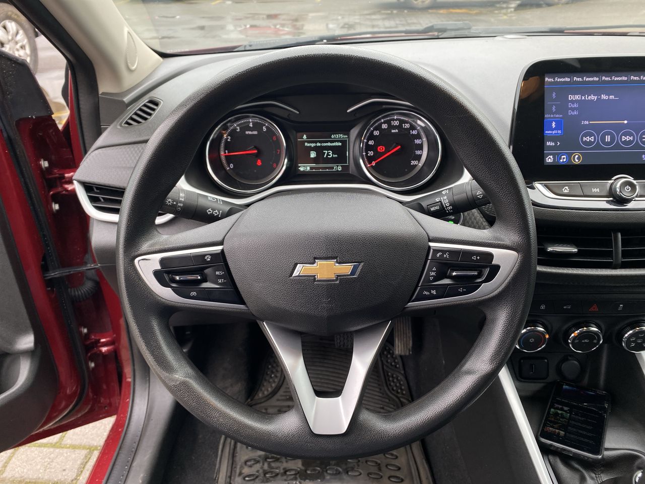 Chevrolet Onix — foto 27 de 36