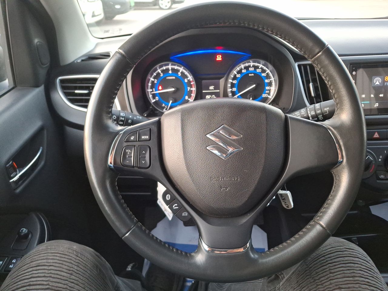 SUZUKI - 23