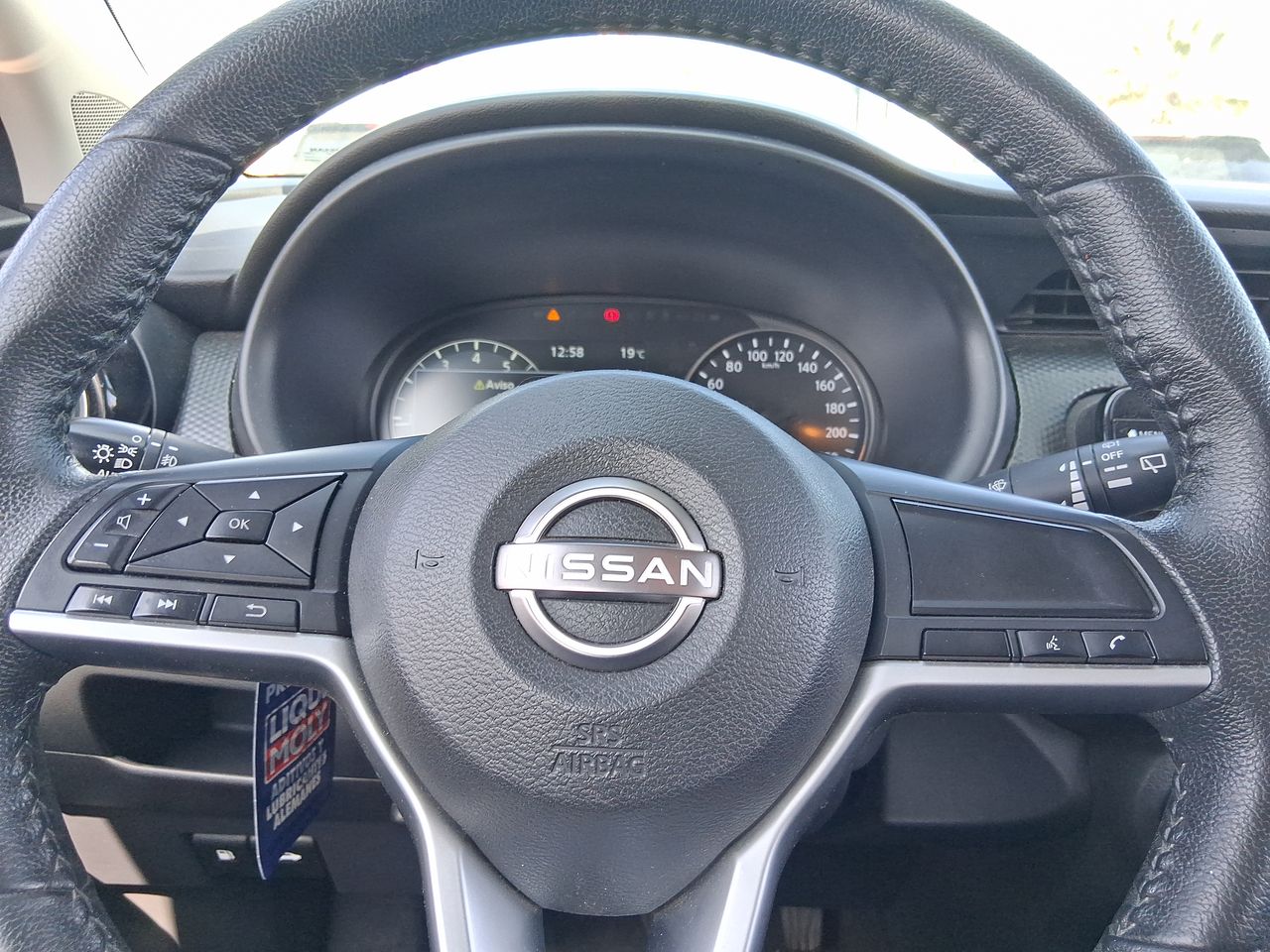NISSAN - 26