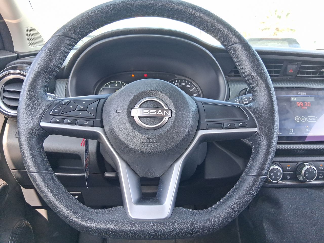 NISSAN - 25