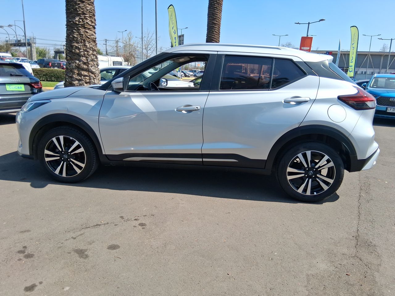 NISSAN - 4