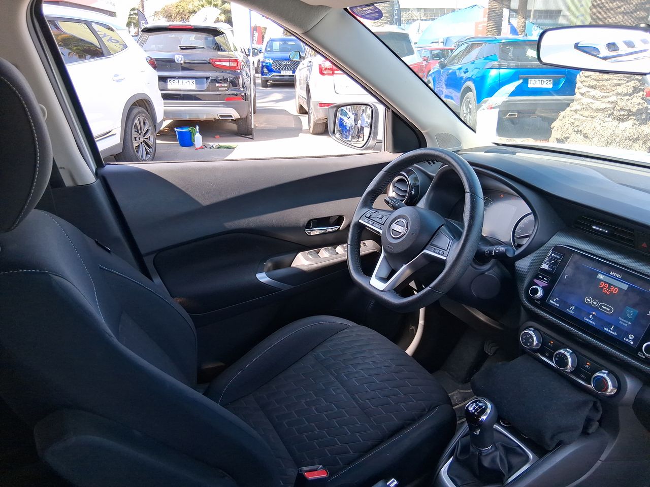 NISSAN - 16