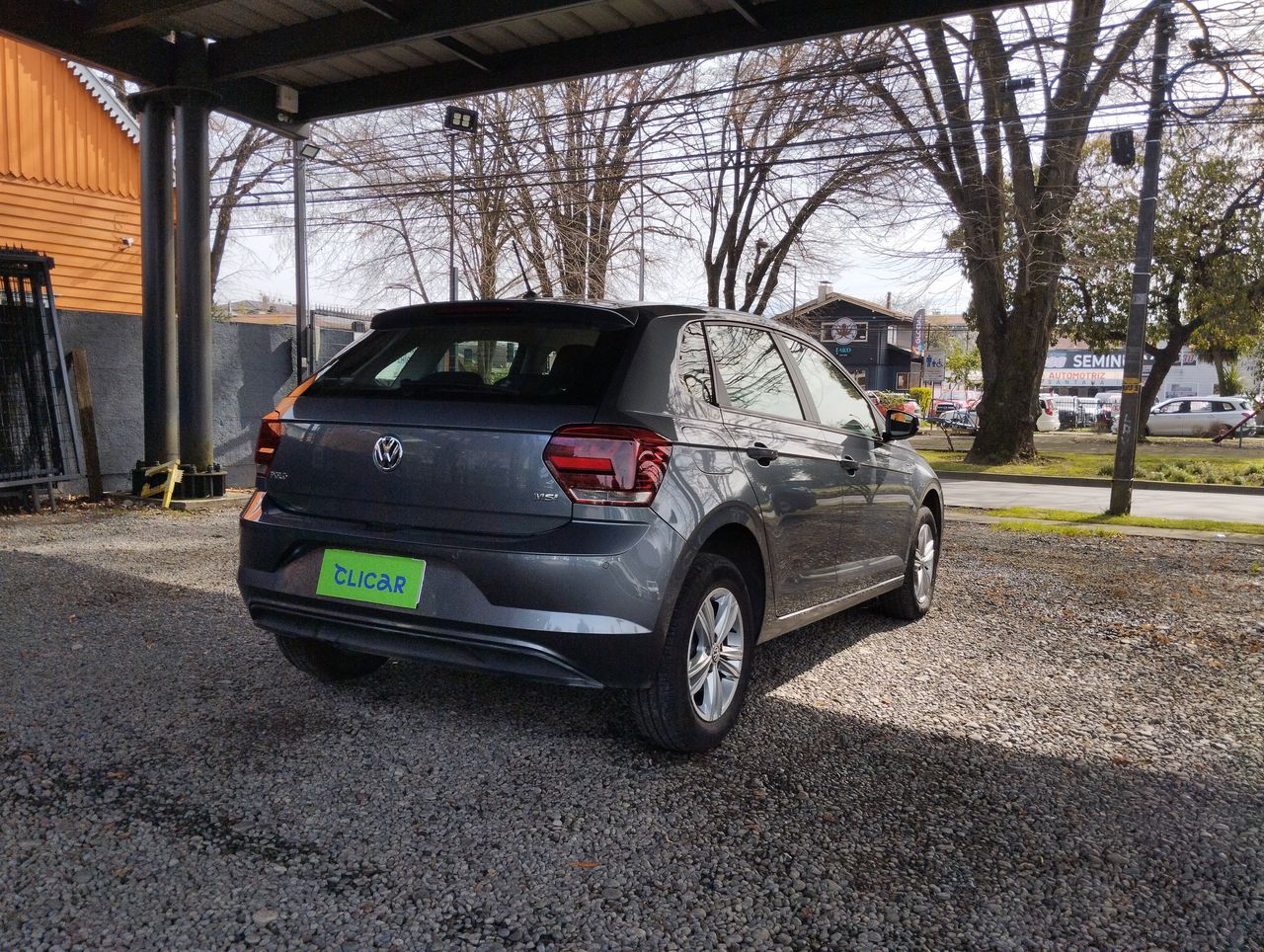 VOLKSWAGEN - 1