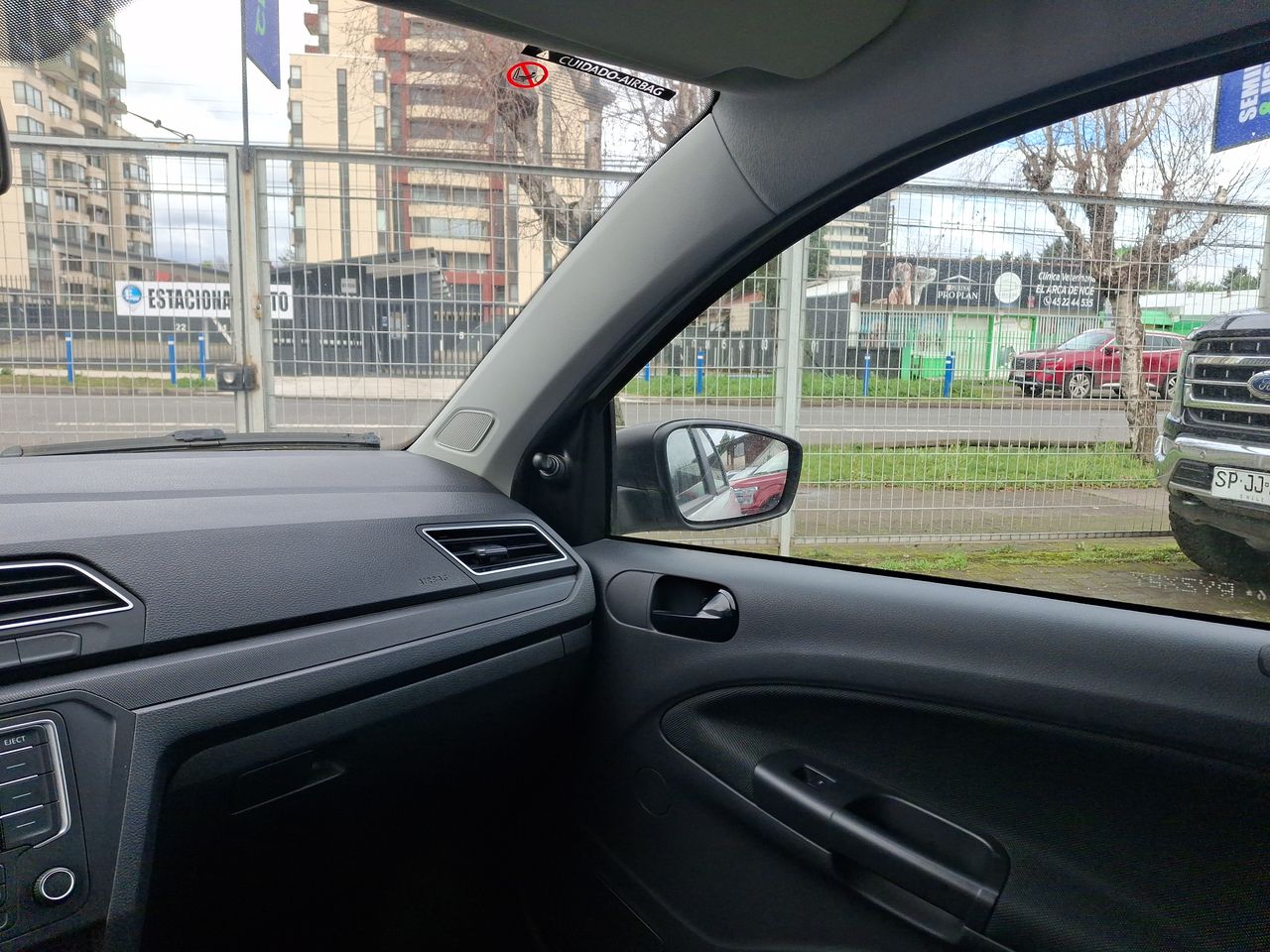 VOLKSWAGEN - 2