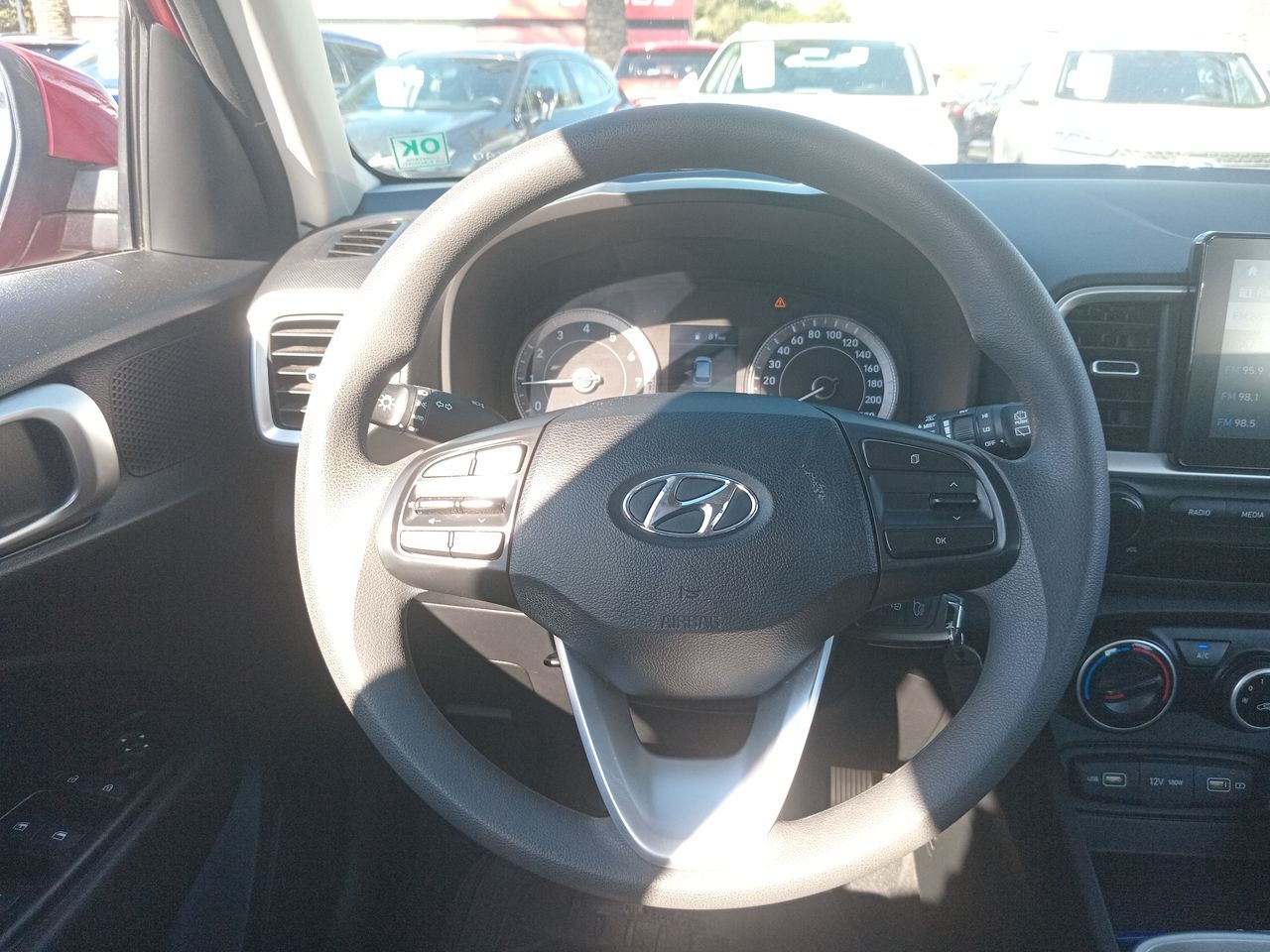 HYUNDAI - 26