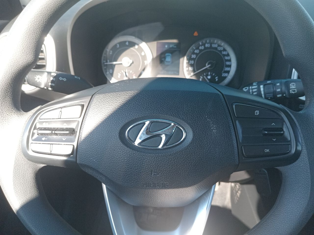 HYUNDAI - 27