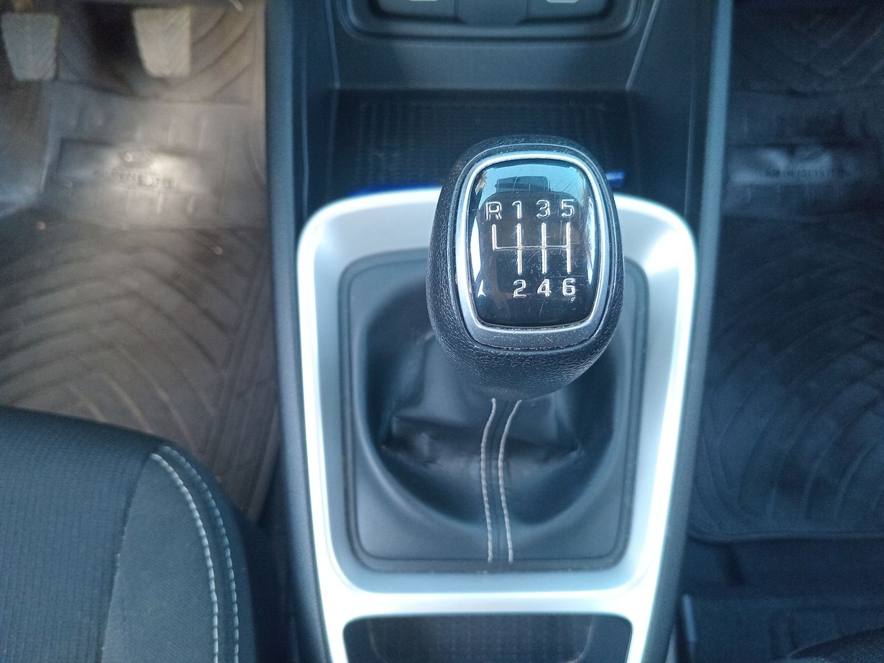 HYUNDAI - 32