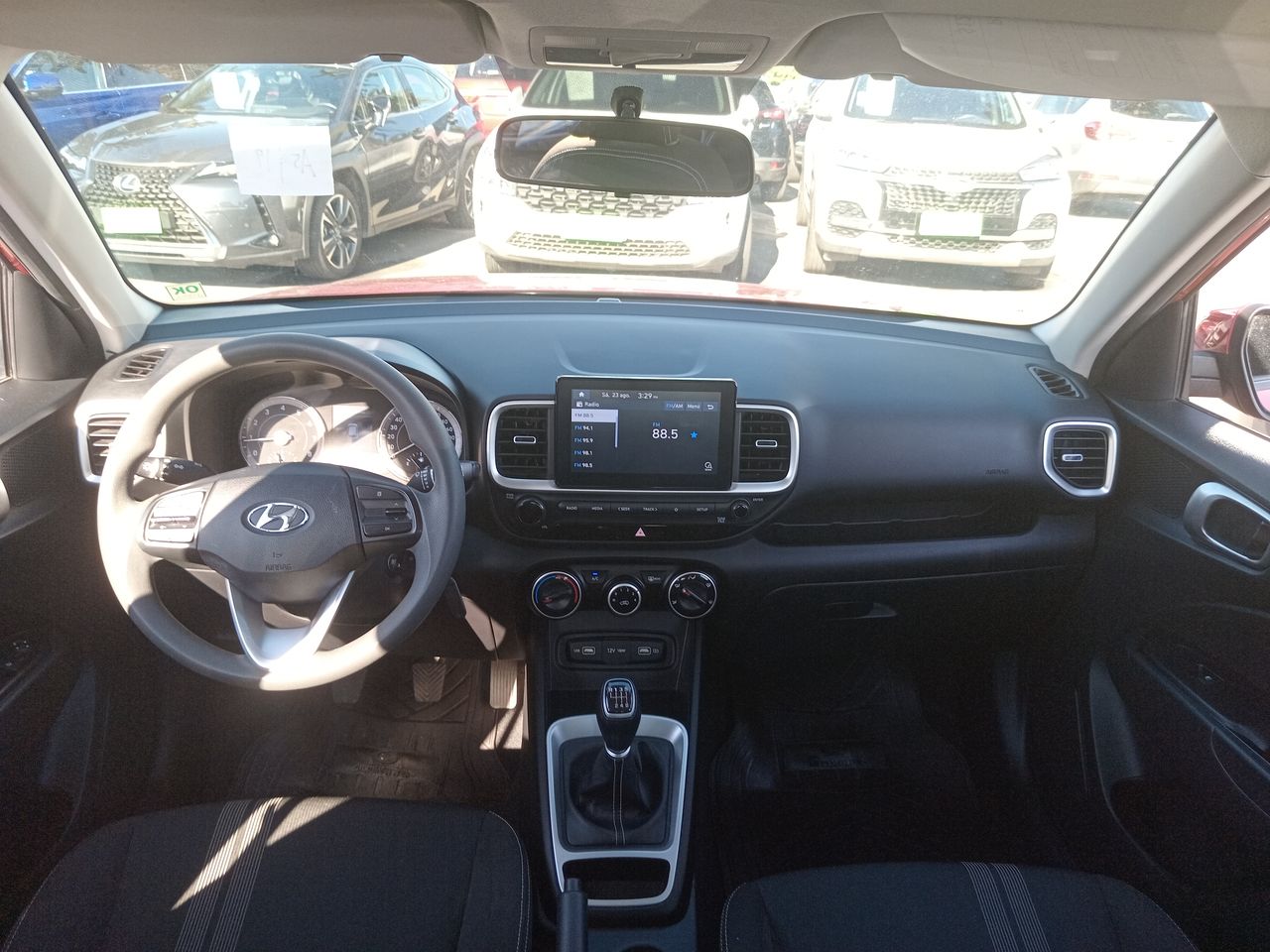 HYUNDAI - 33