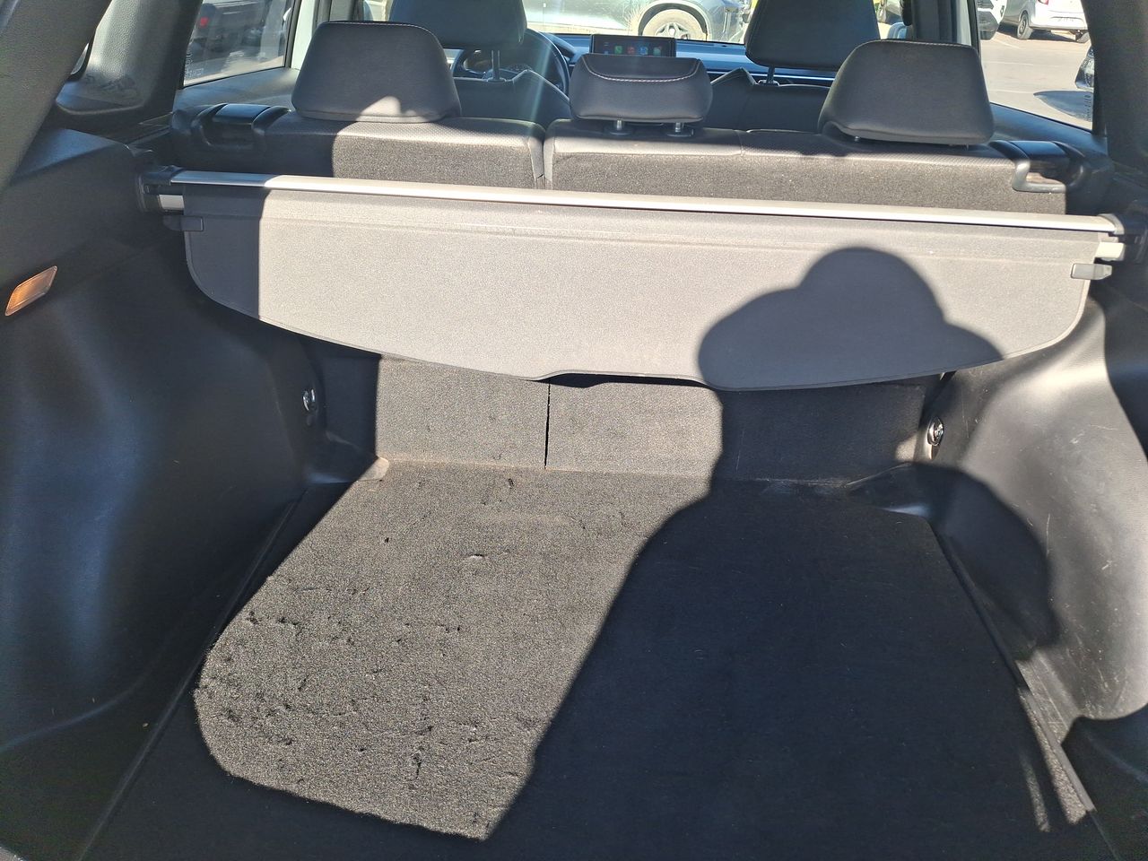 Toyota Corolla Cross — foto 22 de 31