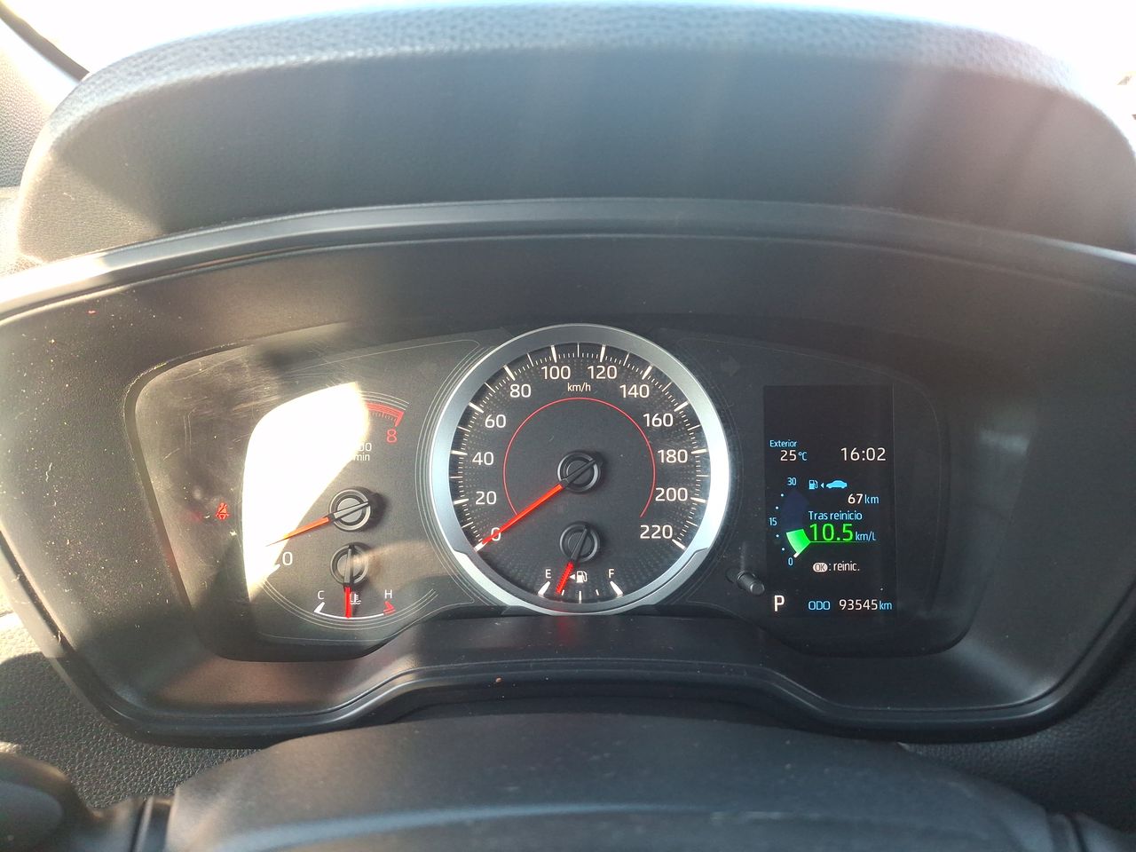 Toyota Corolla Cross — foto 26 de 31