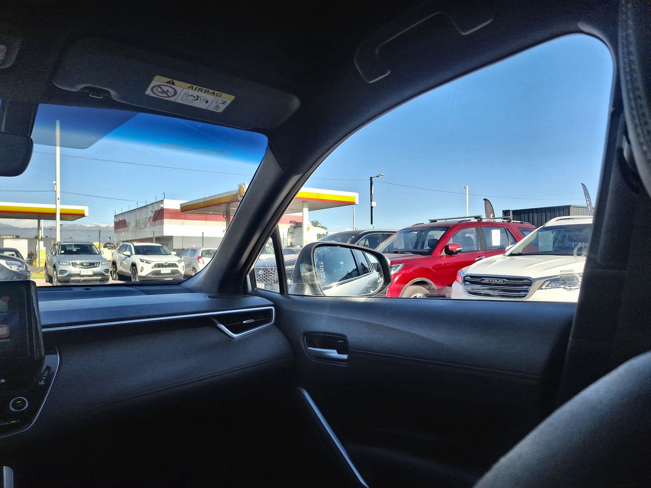 Toyota Corolla Cross — foto 11 de 31
