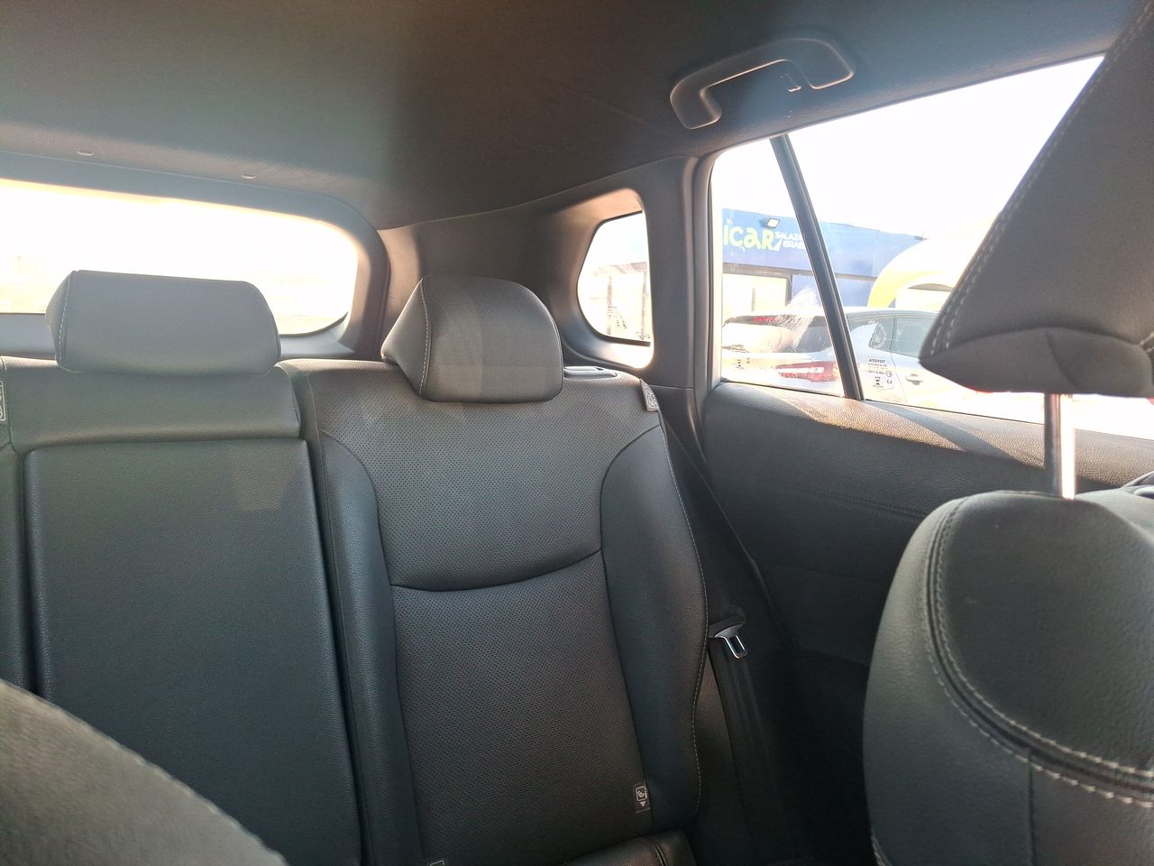 Toyota Corolla Cross — foto 15 de 31