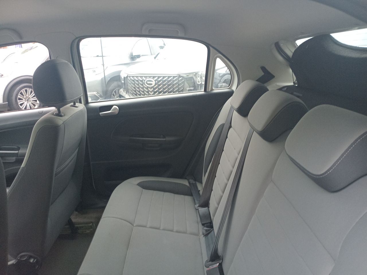 VOLKSWAGEN - 3