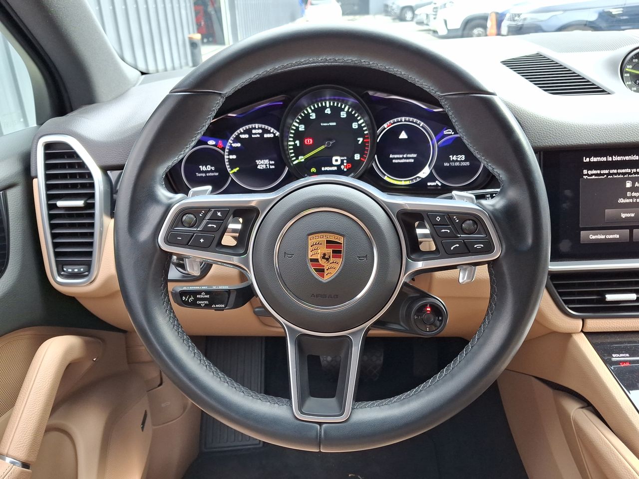 PORSCHE - 25