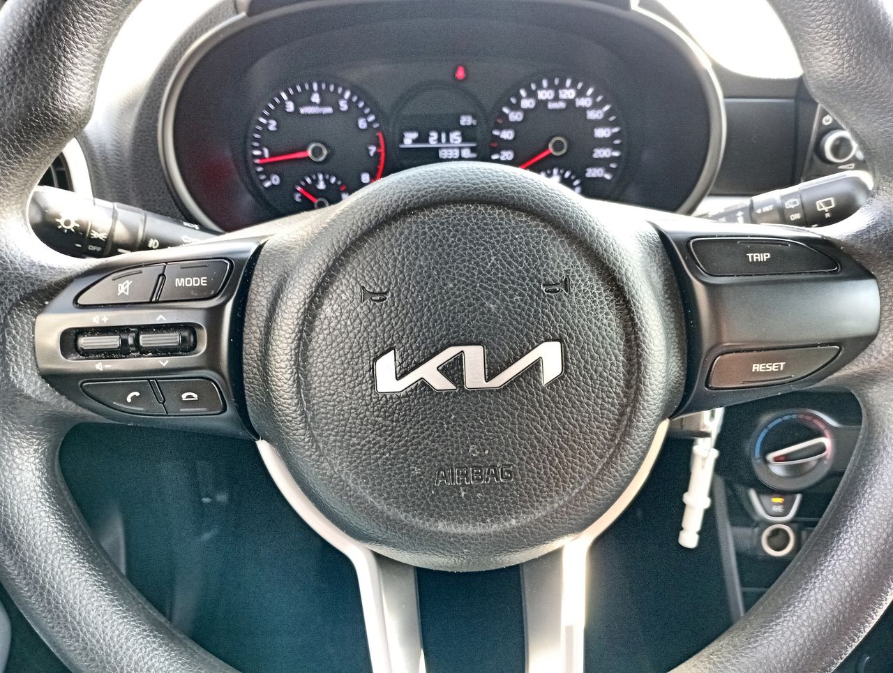 KIA - 27