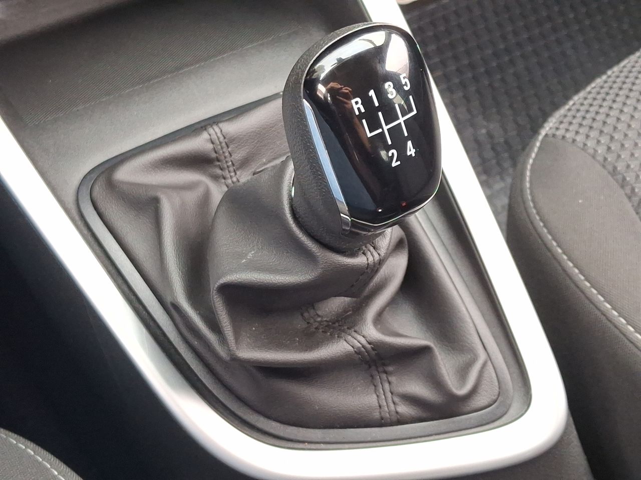 CHEVROLET - 28