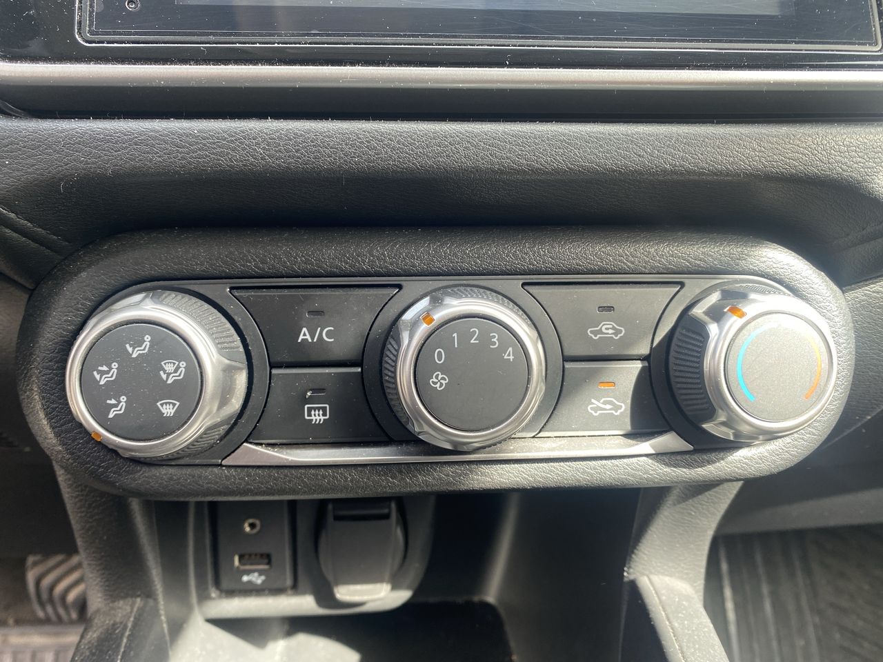 NISSAN - 28