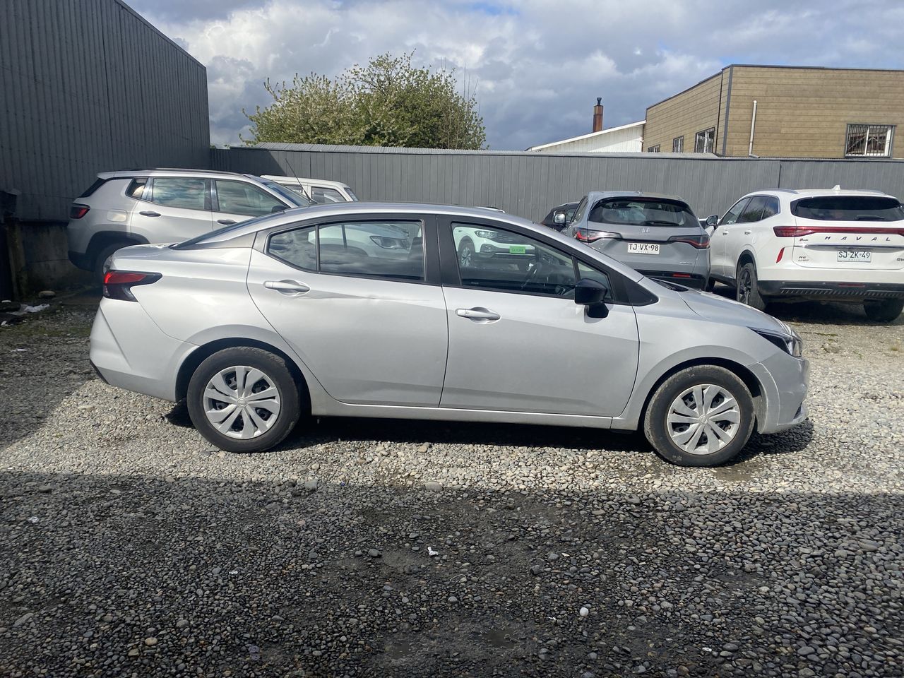 NISSAN - 8