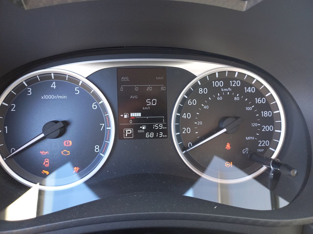 NISSAN - 25