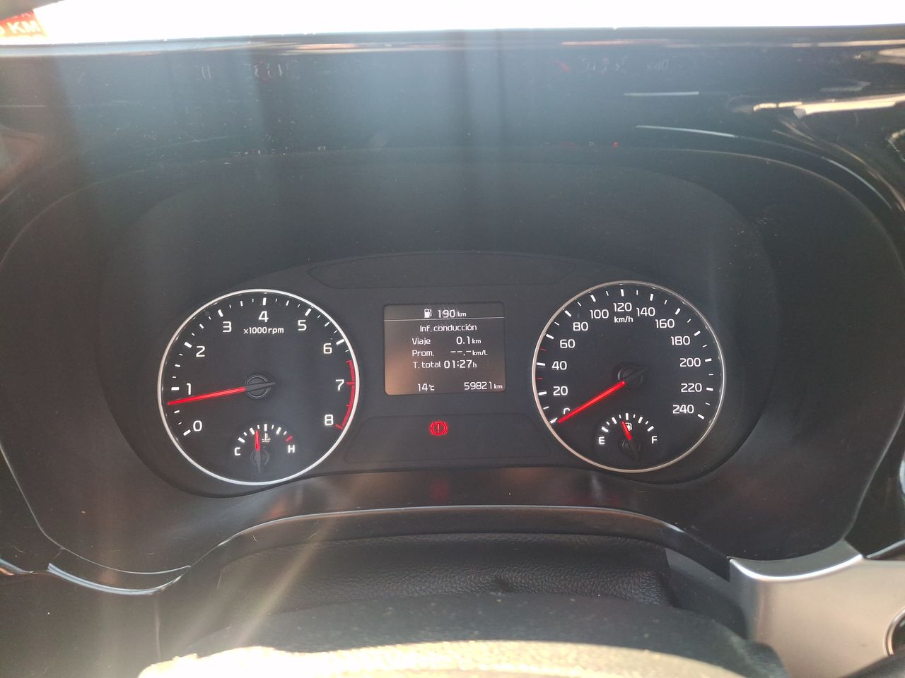 KIA Seltos — foto 26 de 31