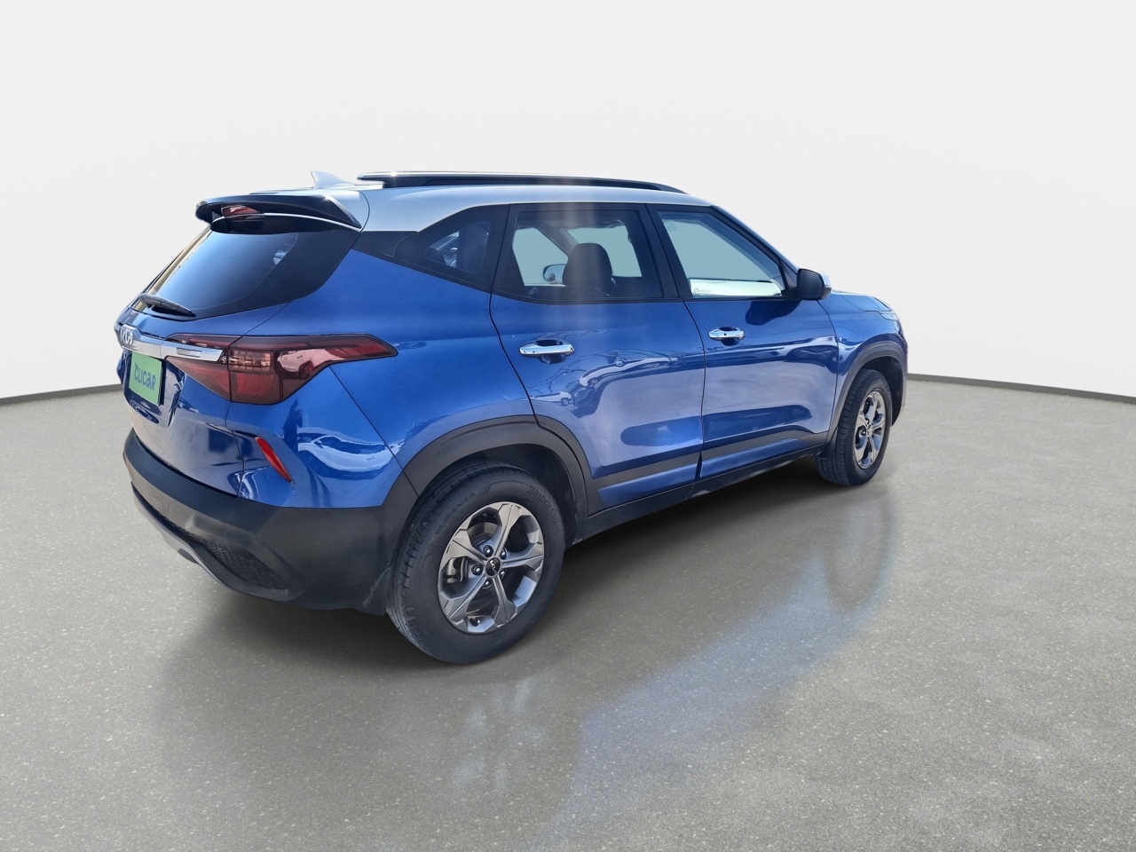 KIA Seltos — foto 8 de 31
