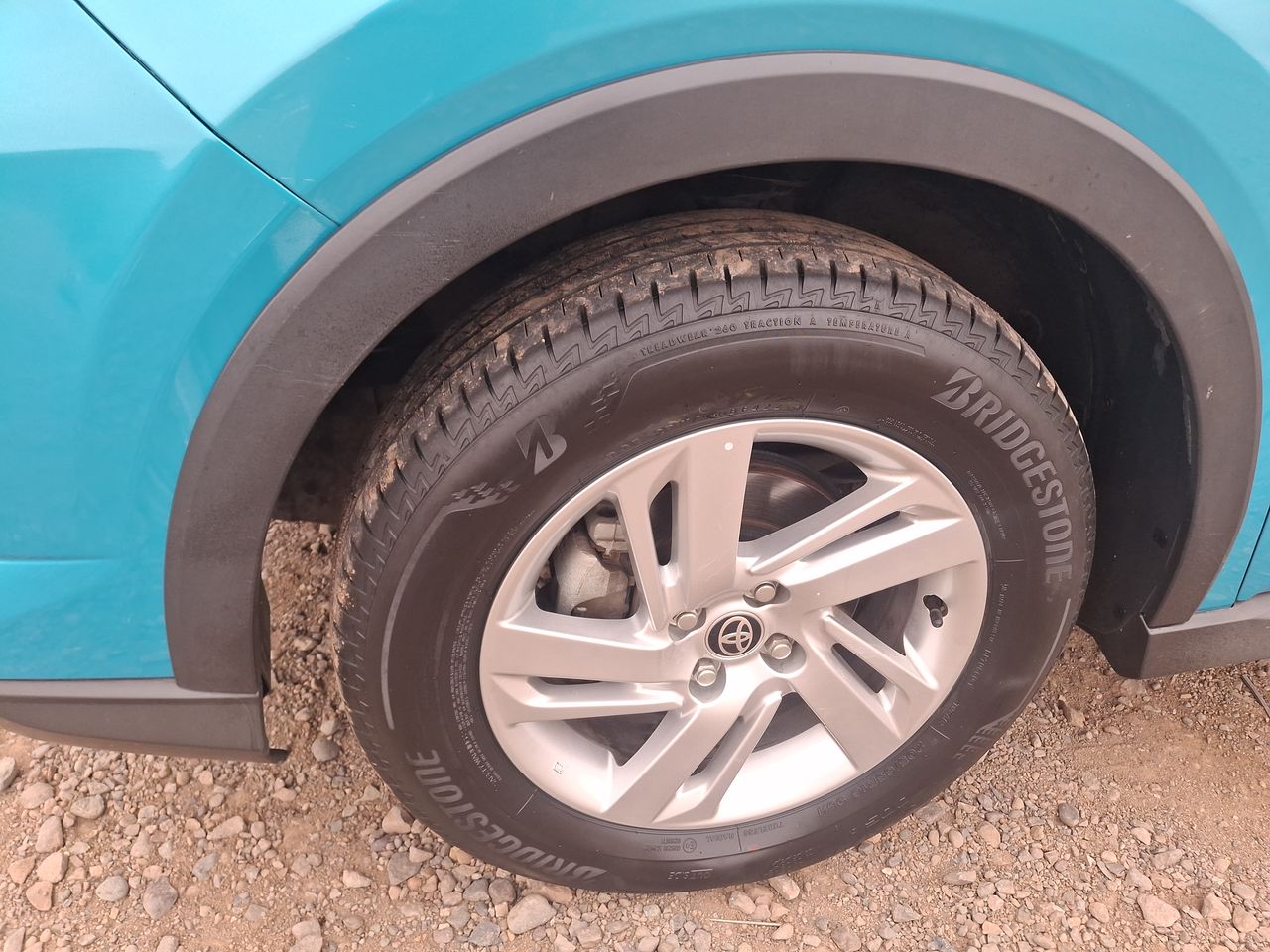 Toyota Raize — foto 10 de 21