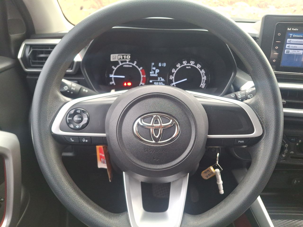 Toyota Raize — foto 15 de 21